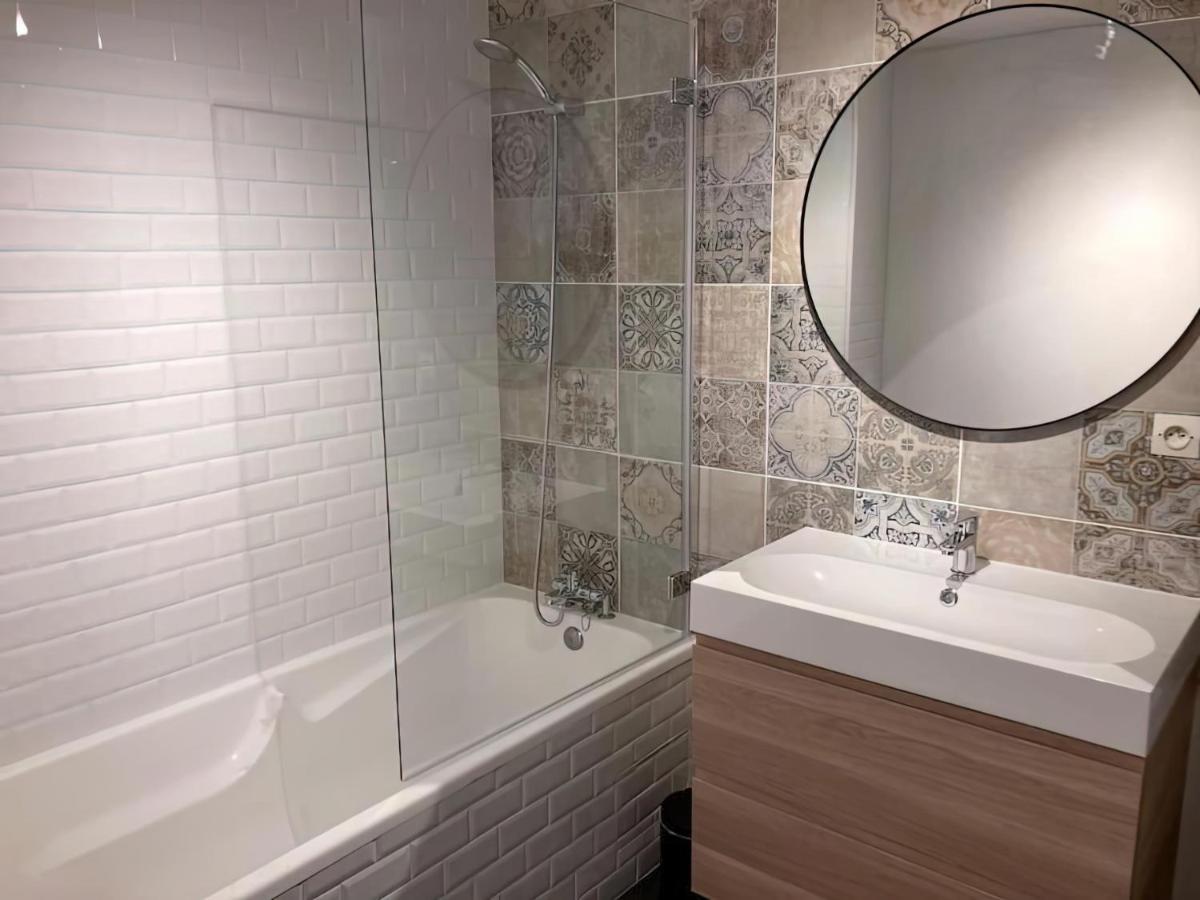 Apartament Vue Sur La Cathedrale - Au Coeur De Bourges Zewnętrze zdjęcie