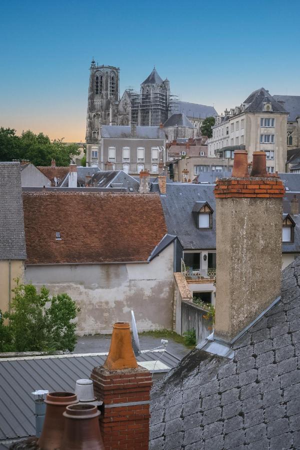Apartament Vue Sur La Cathedrale - Au Coeur De Bourges Zewnętrze zdjęcie